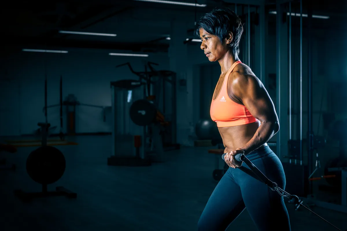 Beckenbodentraining Berner Oberland Beckenbodenschw&auml;che Personaltraining bei Wechseljahren Frauenfitness ab 40 Berner Oberland Training f&uuml;r die K&ouml;rpermitte