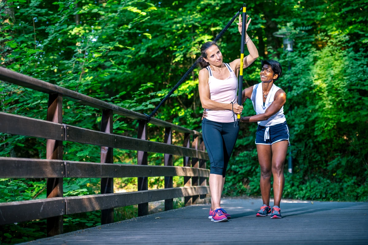 Beckenbodentraining Berner Oberland Personaltraining bei Wechseljahren Frauenfitness ab 40 Berner Oberland Rückentraining Berner Oberland Training für die Körpermitte