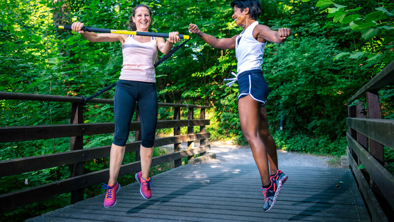 Beckenbodenschwäche Personaltraining bei Wechseljahren Frauenfitness ab 40 Berner Oberland Rückentraining Berner Oberland Training für die Körpermitte